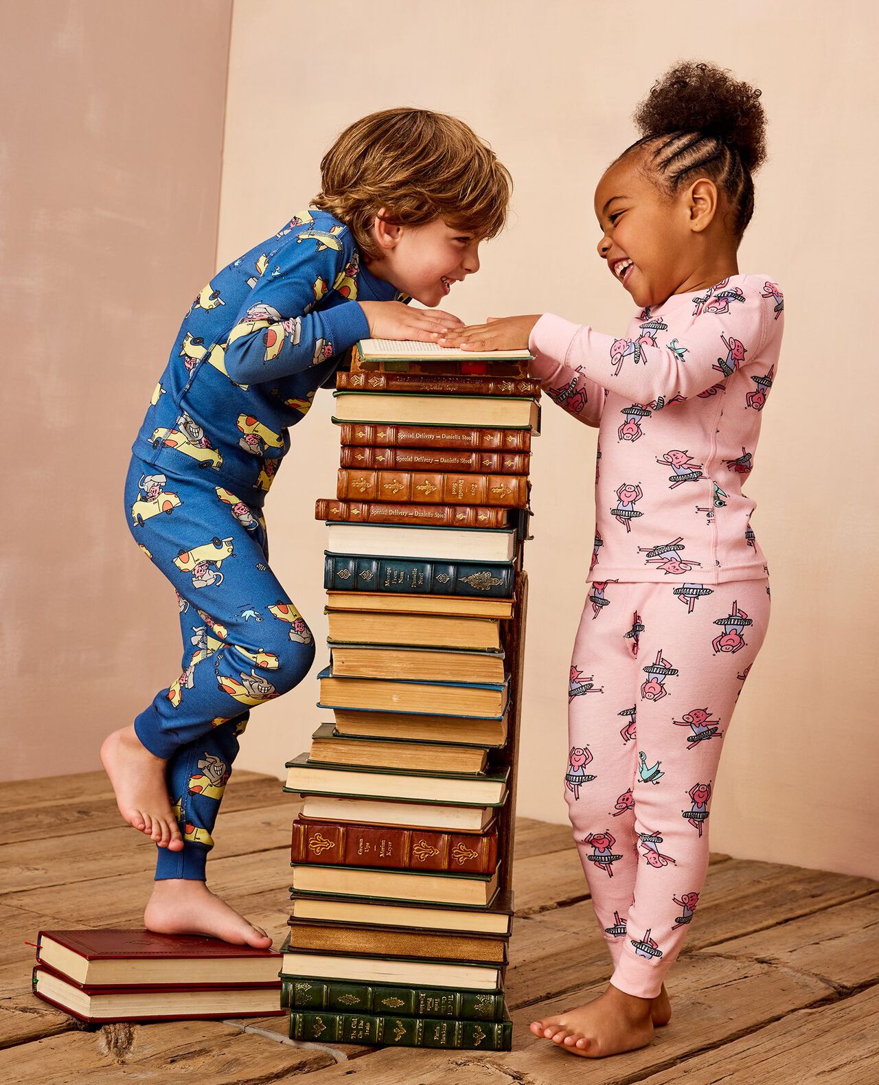 Elephant & Piggie HannaJams™ Pajama Set - Image 7