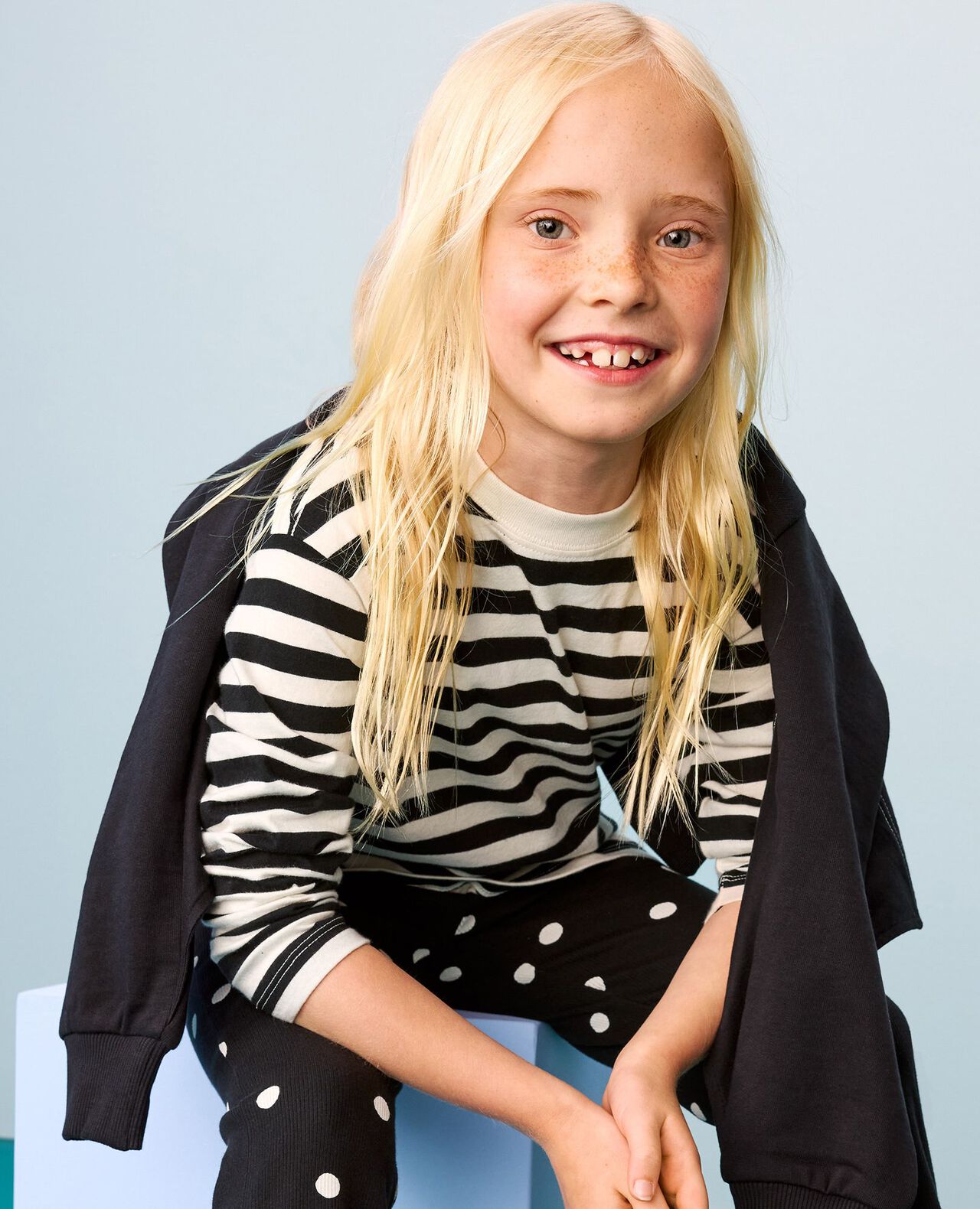 Long Sleeve Relaxed Fit T-Shirt - Image 4